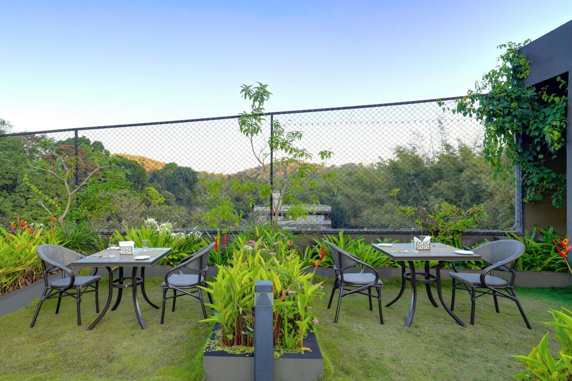 Keys Prima By Lemon Tree Hotels, เทกคาดี ภายนอก รูปภาพ